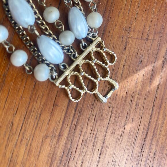 Vintage White Gold Pearl Bead Gold Chain Ornate Box Clasp Statement Bracelet - Picture 6 of 6